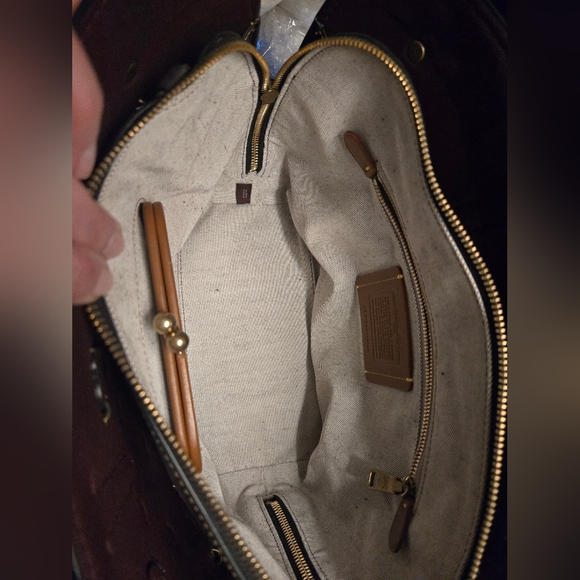 CoachTea Rose Dakota bag top handle with strap black / burgundy- Collector's - Picture 10 of 16